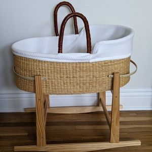 Design Dua, Bilia Bassinet + Stand (bundle)